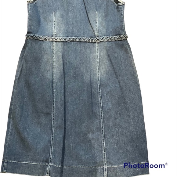 Blue Denim Jean Dress . Stretch Sleeveless. Gorgeous 
Perfect for a warm night - Picture 5 of 7